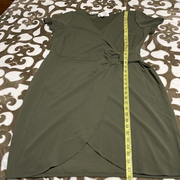 Planet Gold Plus Short Sleeve Wrap Dress - Picture 4 of 5